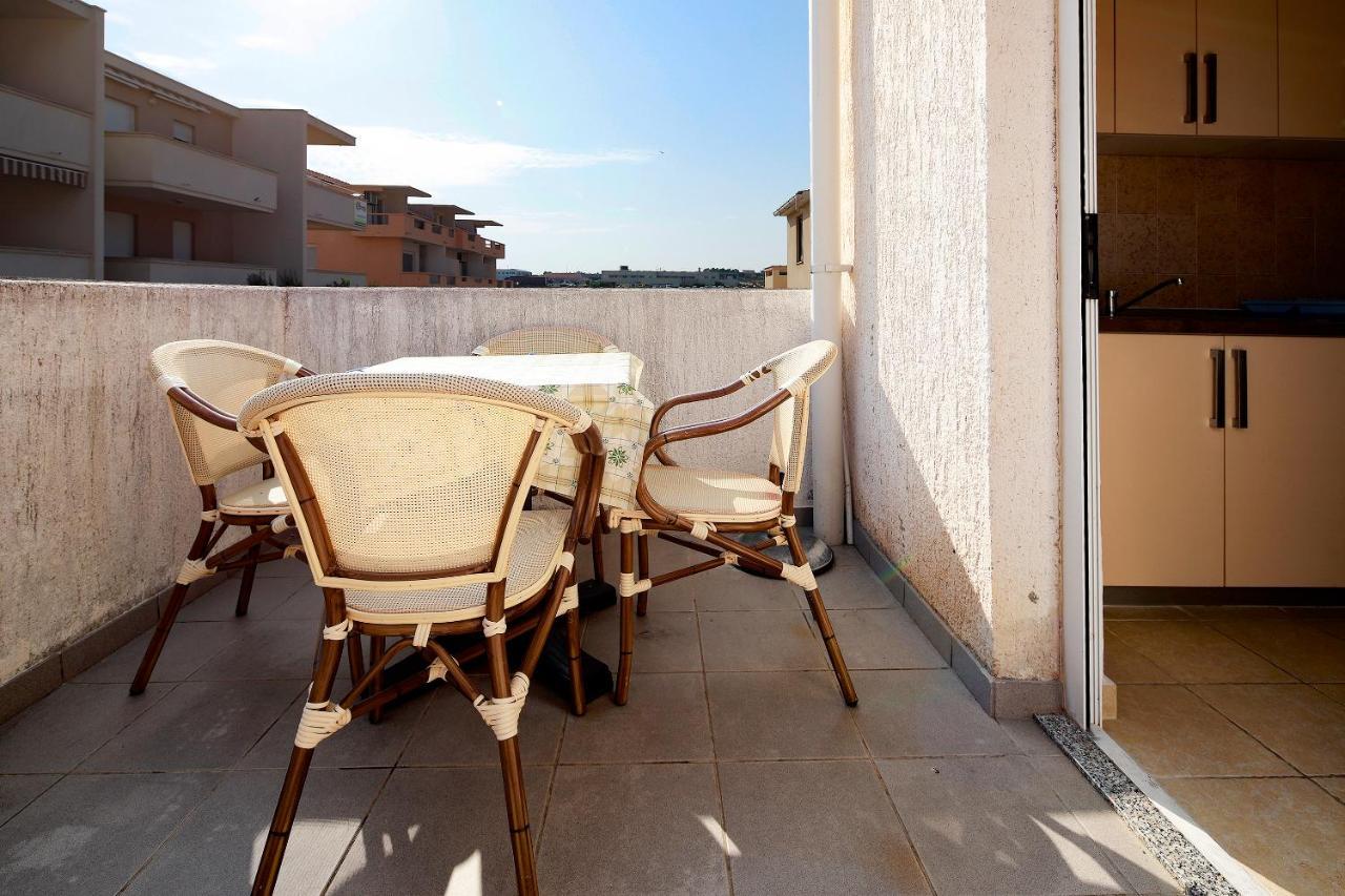Apartments Katra Novalja Exterior photo